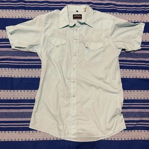 Light blue short sleeve pearl snap